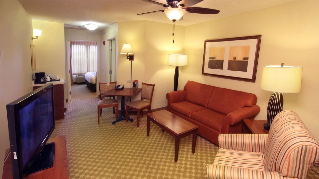 Photo of Livingroom in Village of Lakewood