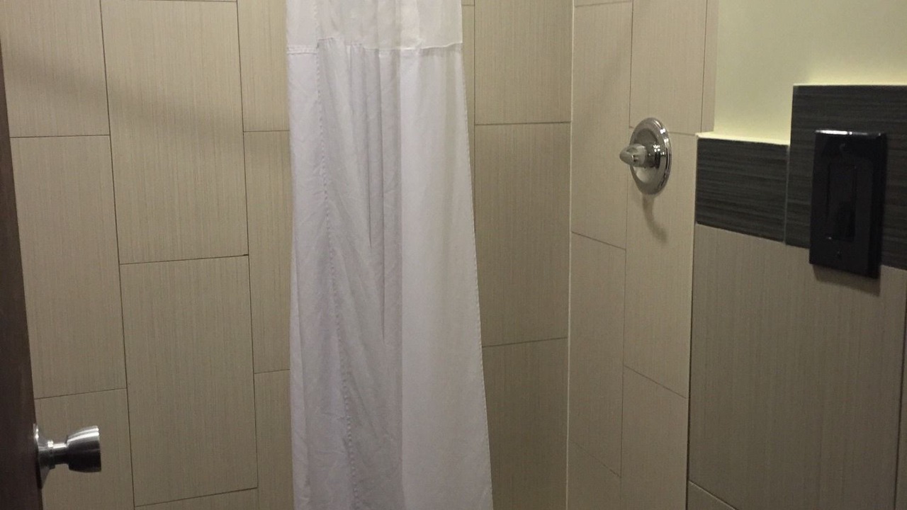 Photo of Bathroom in Elgin