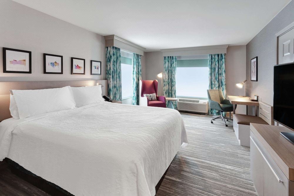 Photo of Bedroom in Evanston