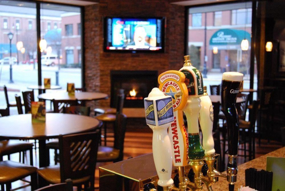 Photo of Livingroom in Downtown Springfield