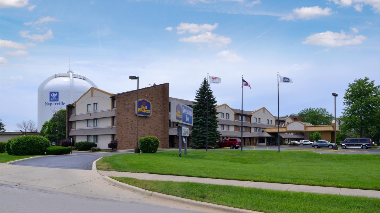 Photo of Buildings in Naperville
