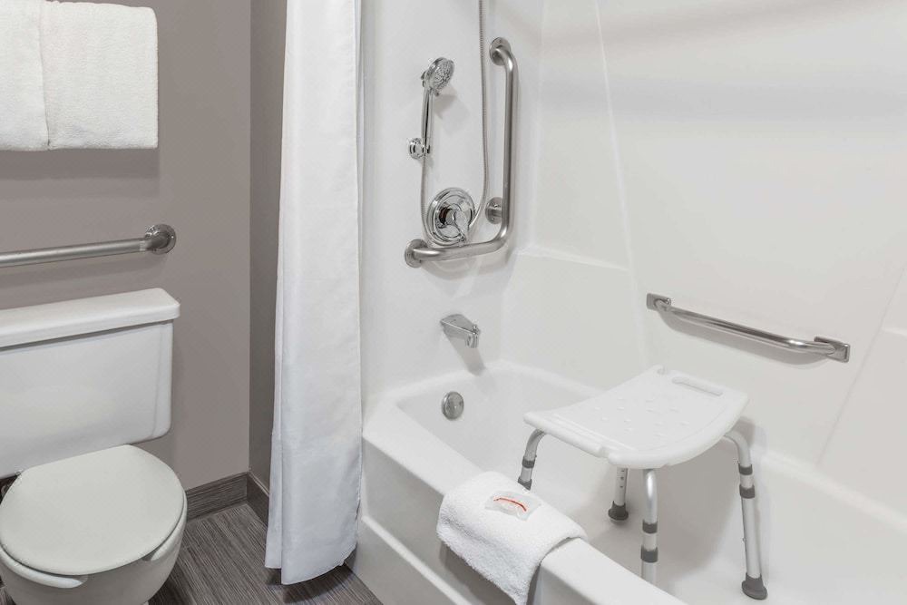 Photo of Bathroom in Glenview