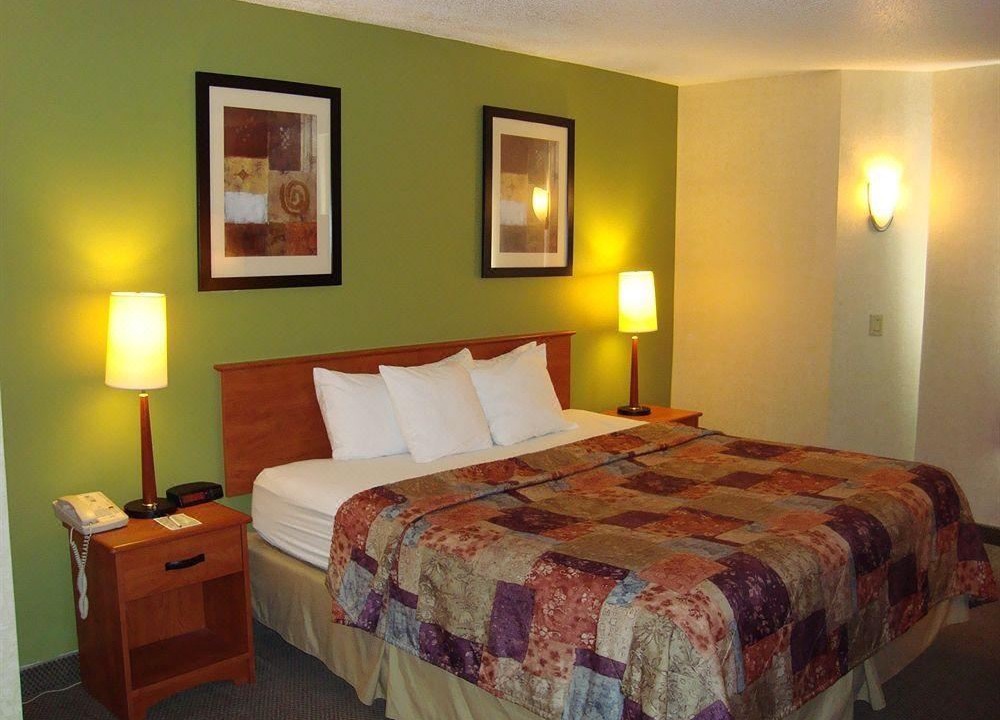 Photo of Bedroom in Lansing