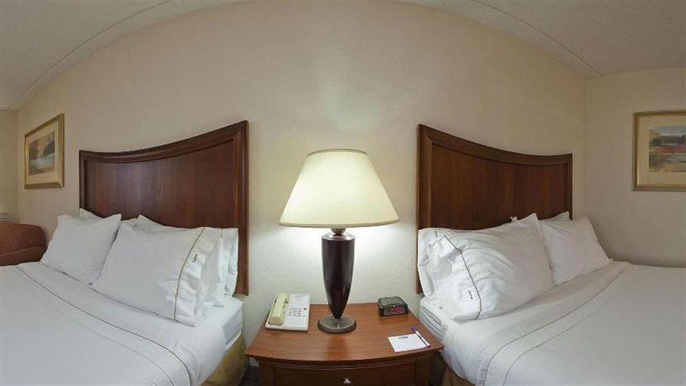 Photo of Bedroom in Arlington Heights