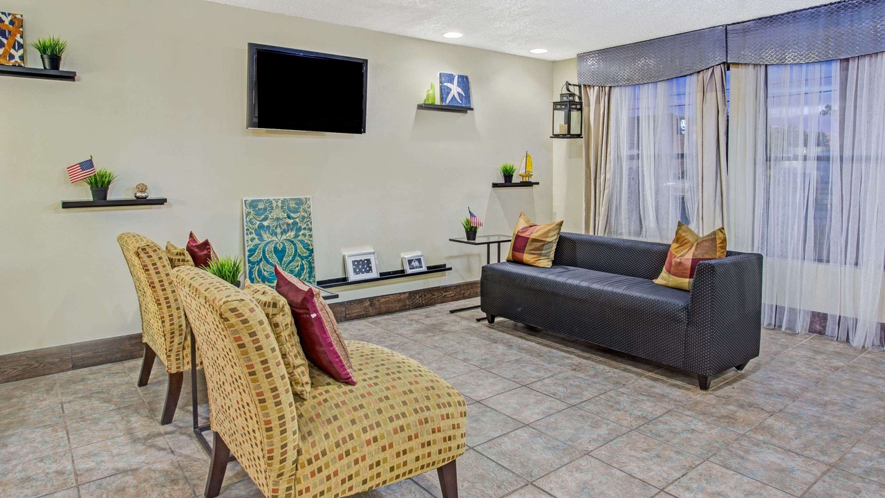 Photo of Livingroom in Lake Bluff