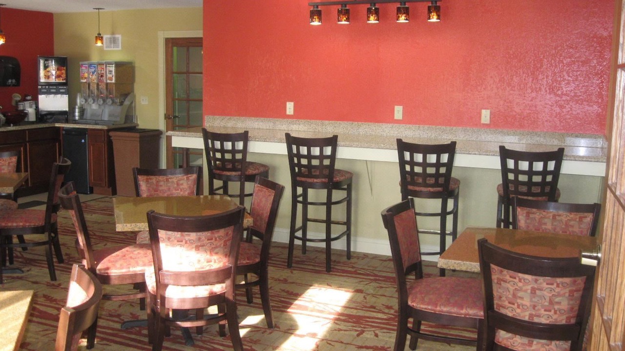 Photo of Livingroom in Jacksonville