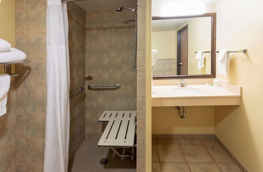 Photo of Bathroom in Orange Prairie