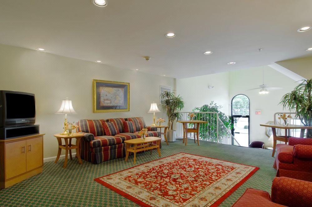 Photo of Livingroom in Buffalo Grove