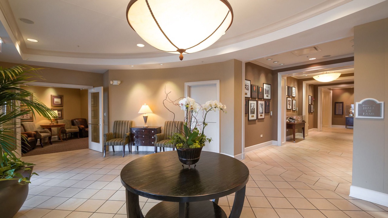 Photo of Livingroom in Glenview