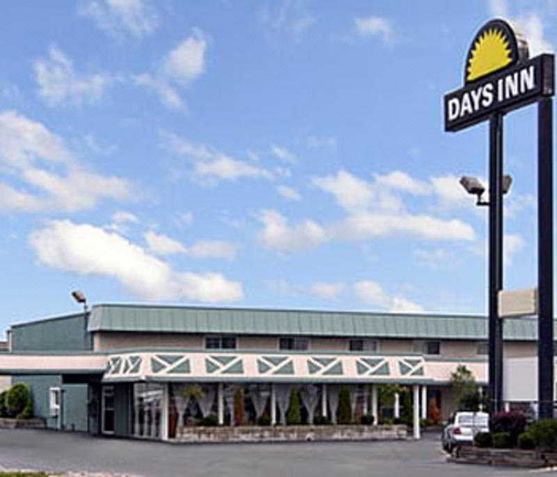Photo of Buildings in Elk Grove Village