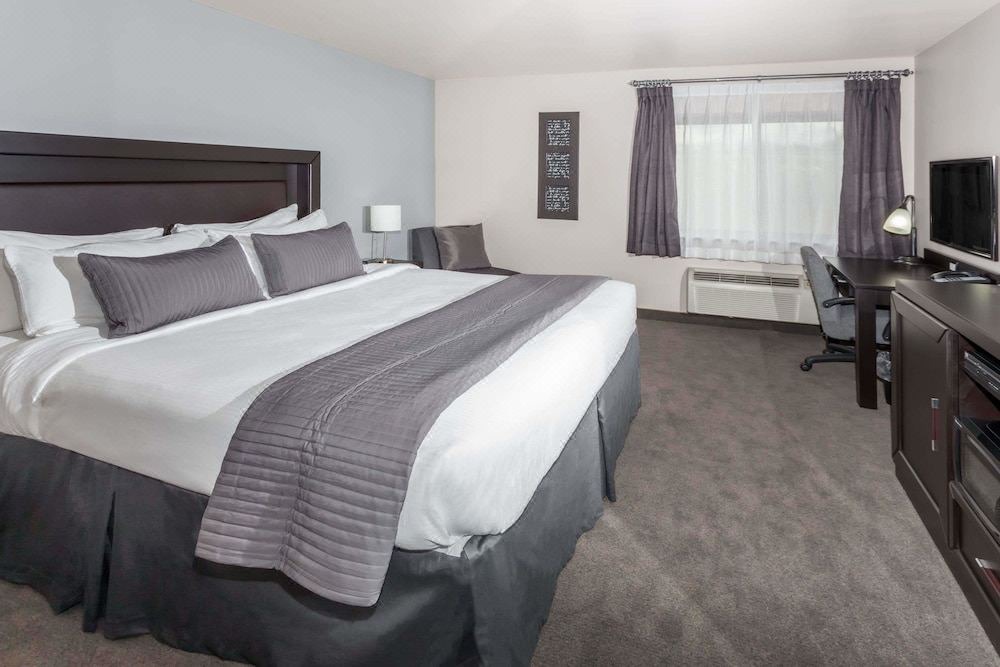 Photo of Bedroom in Glenview
