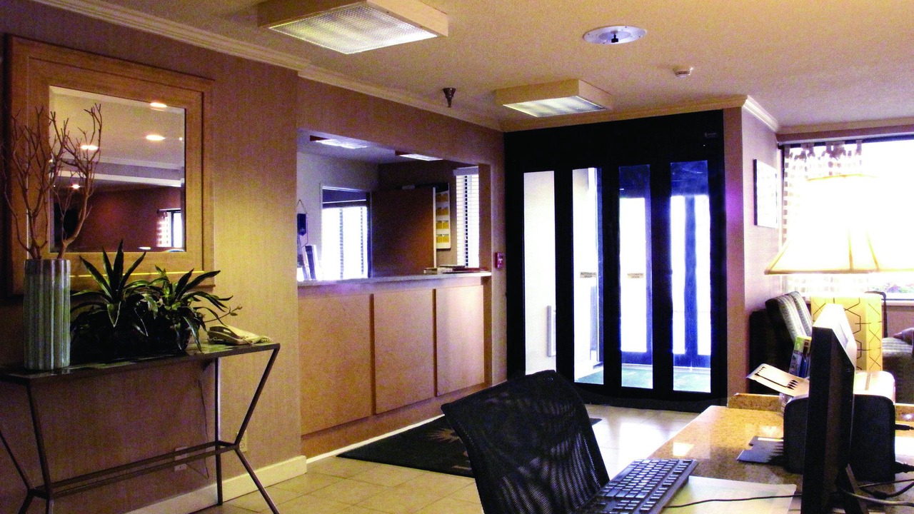 Photo of Livingroom in Willowbrook
