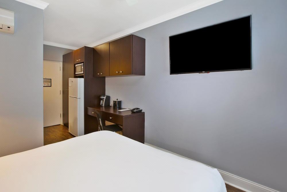Photo of Bedroom in Near West Side