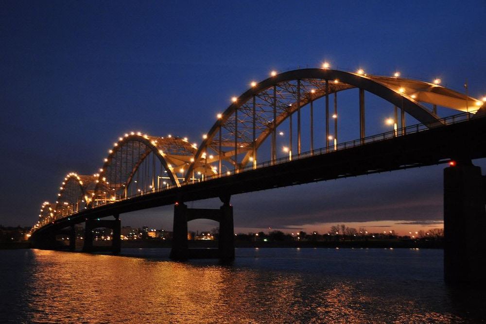 Photo of Buildings in Quad Cities