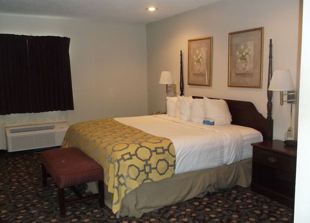 Photo of Bedroom in Metropolis