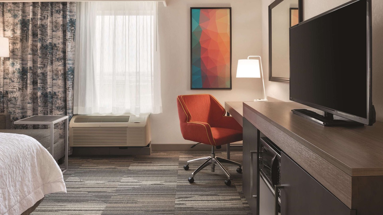 Photo of Livingroom in Champaign