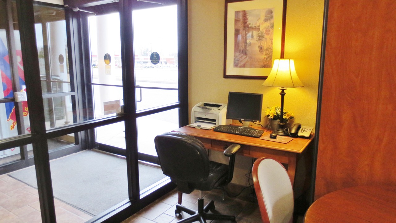 Photo of Livingroom in Edwardsville