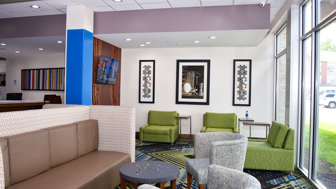 Photo of Livingroom in Bensenville
