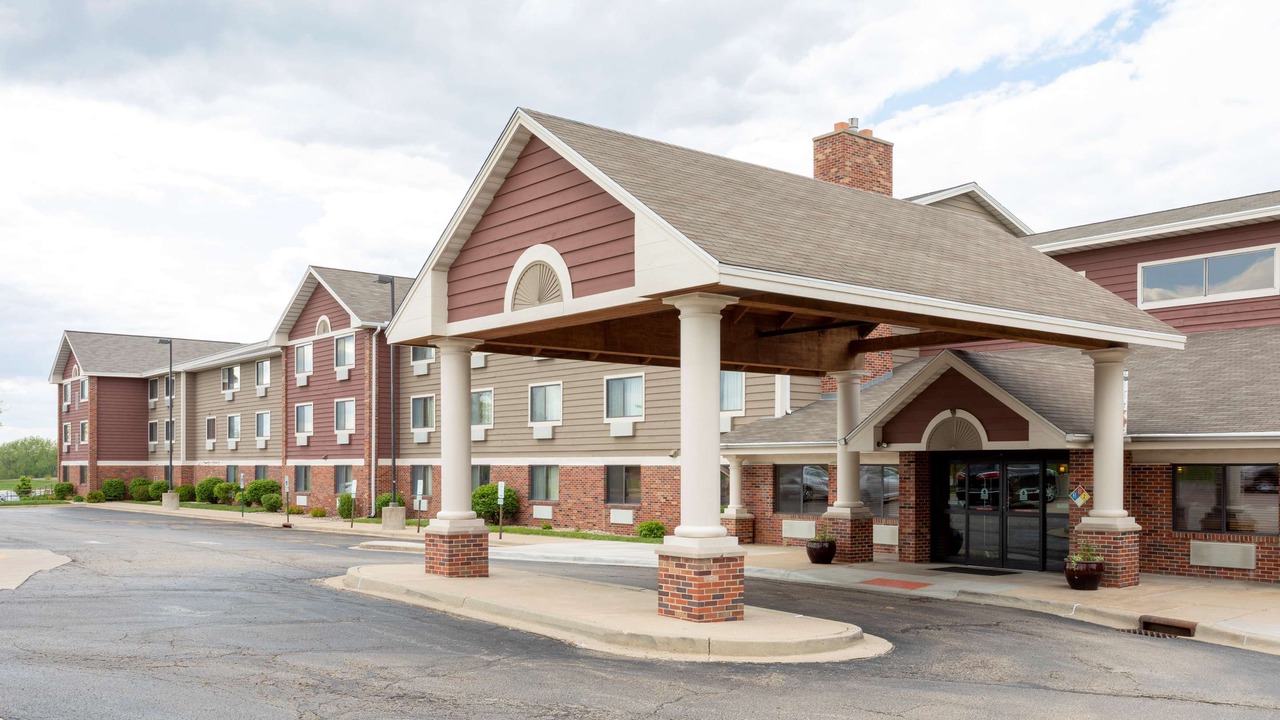 Photo of Buildings in Orange Prairie