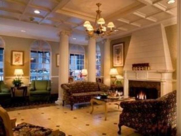 Photo of Livingroom in Lake View East