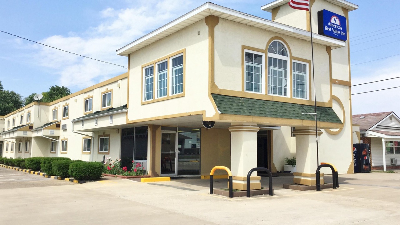 Photo of Buildings in Macomb