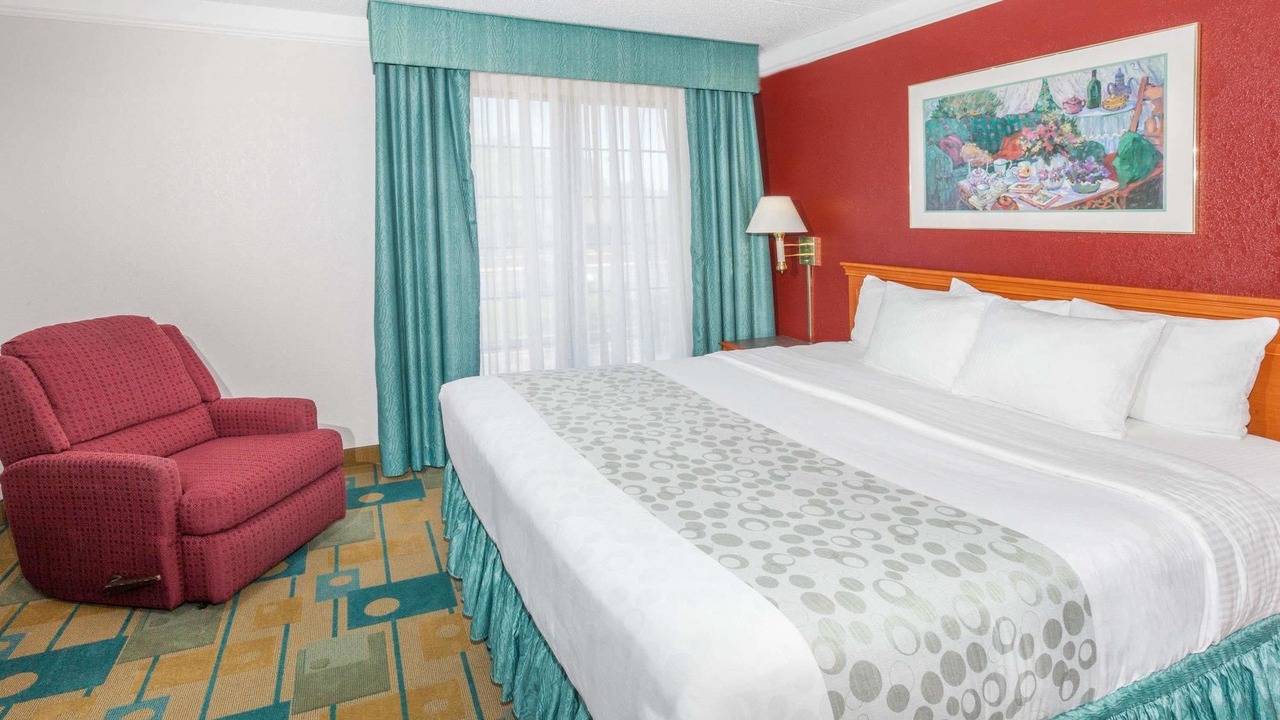 Photo of Bedroom in Arlington Heights