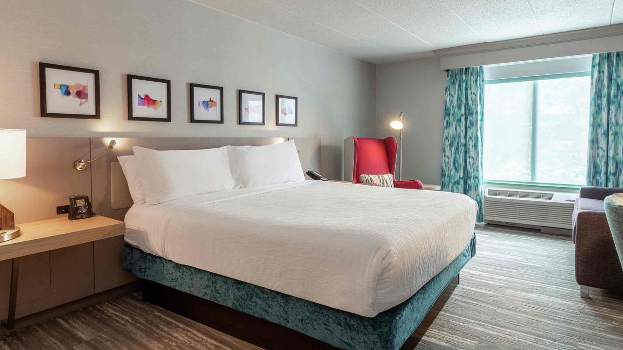 Photo of Bedroom in Evanston