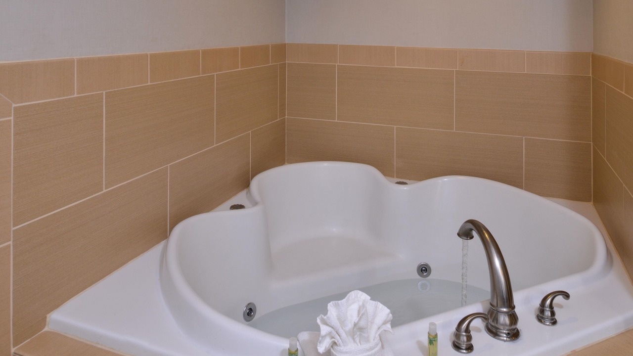 Photo of Bathroom in Crestwood