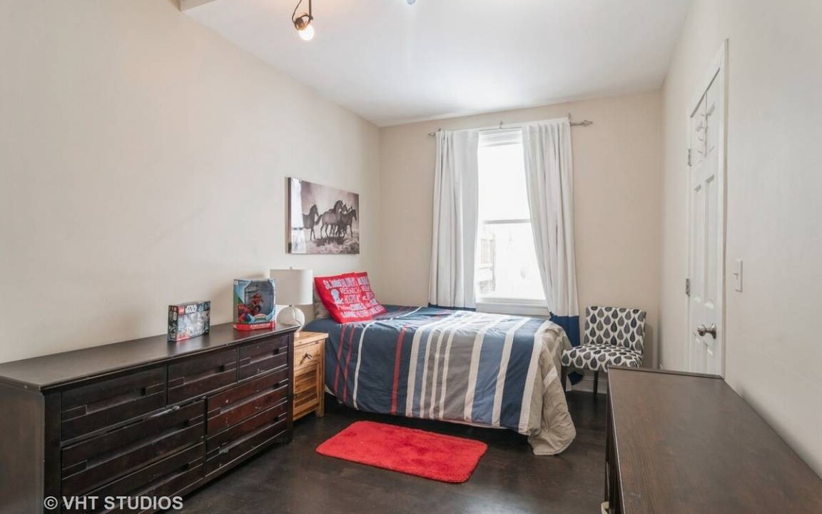 Photo of Bedroom in Oak Park