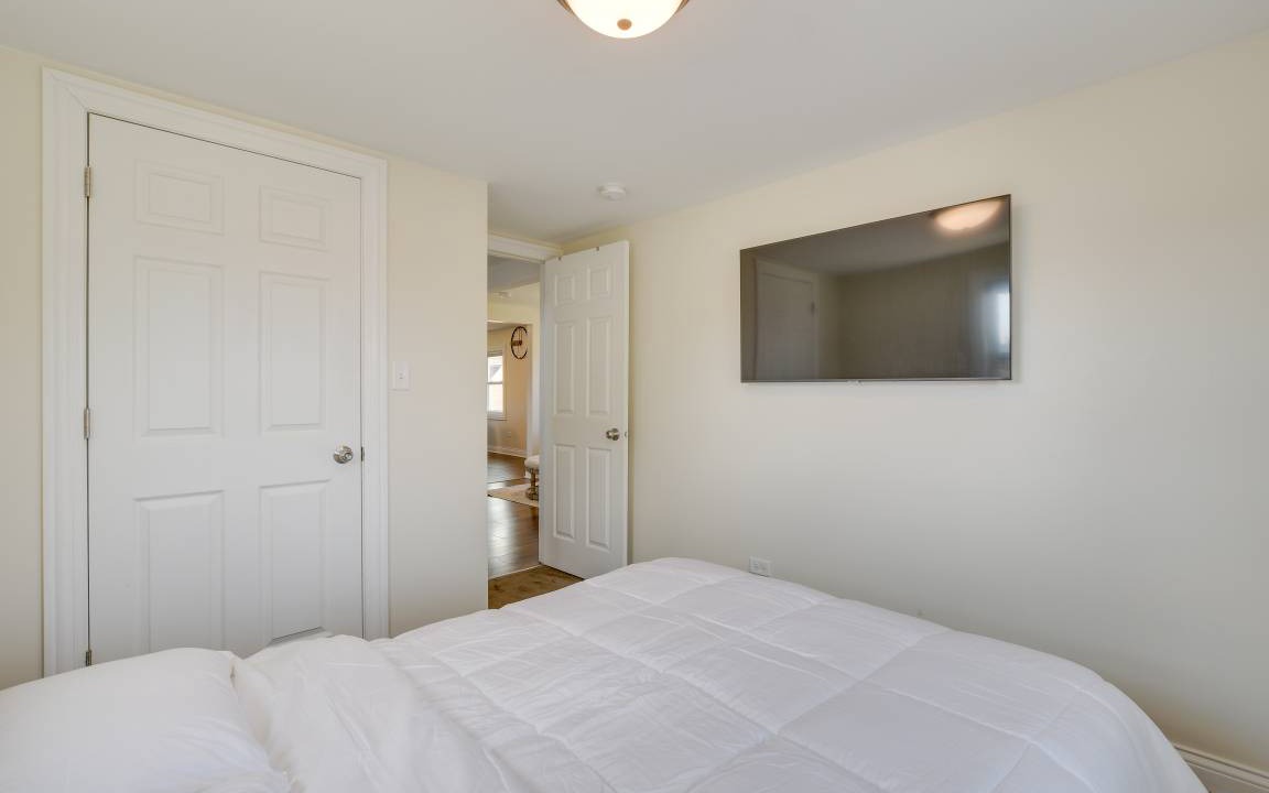 Photo of Bedroom in Blue Island
