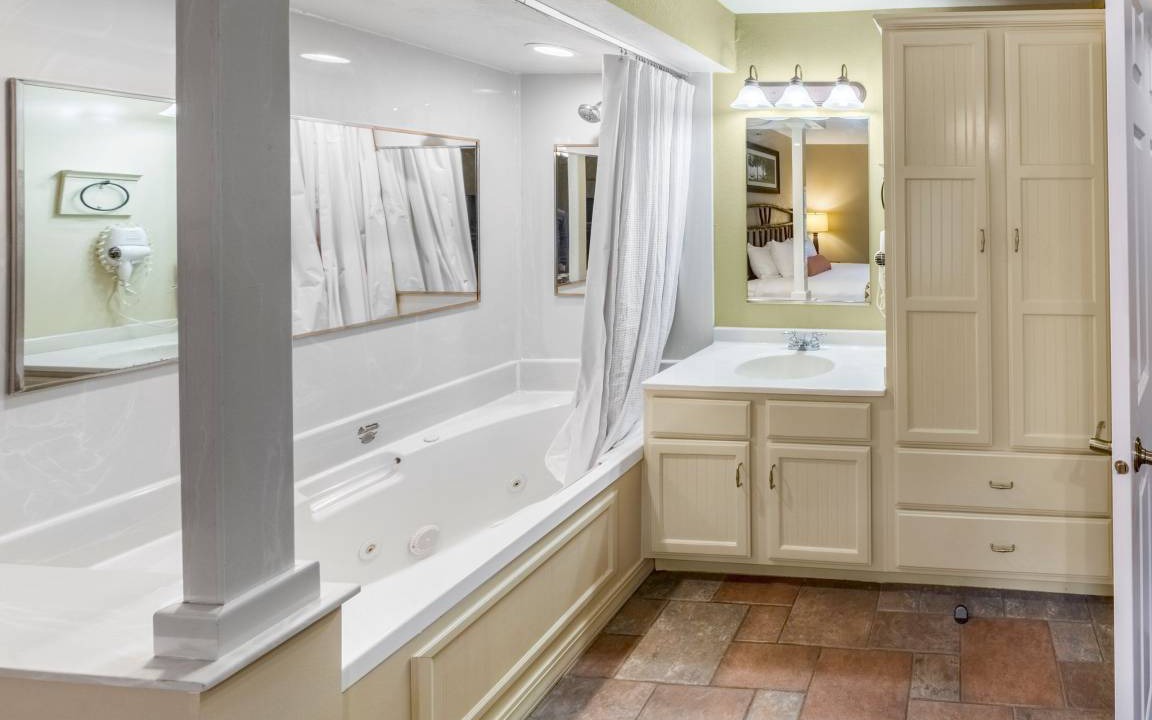 Photo of Bathroom in Sheridan