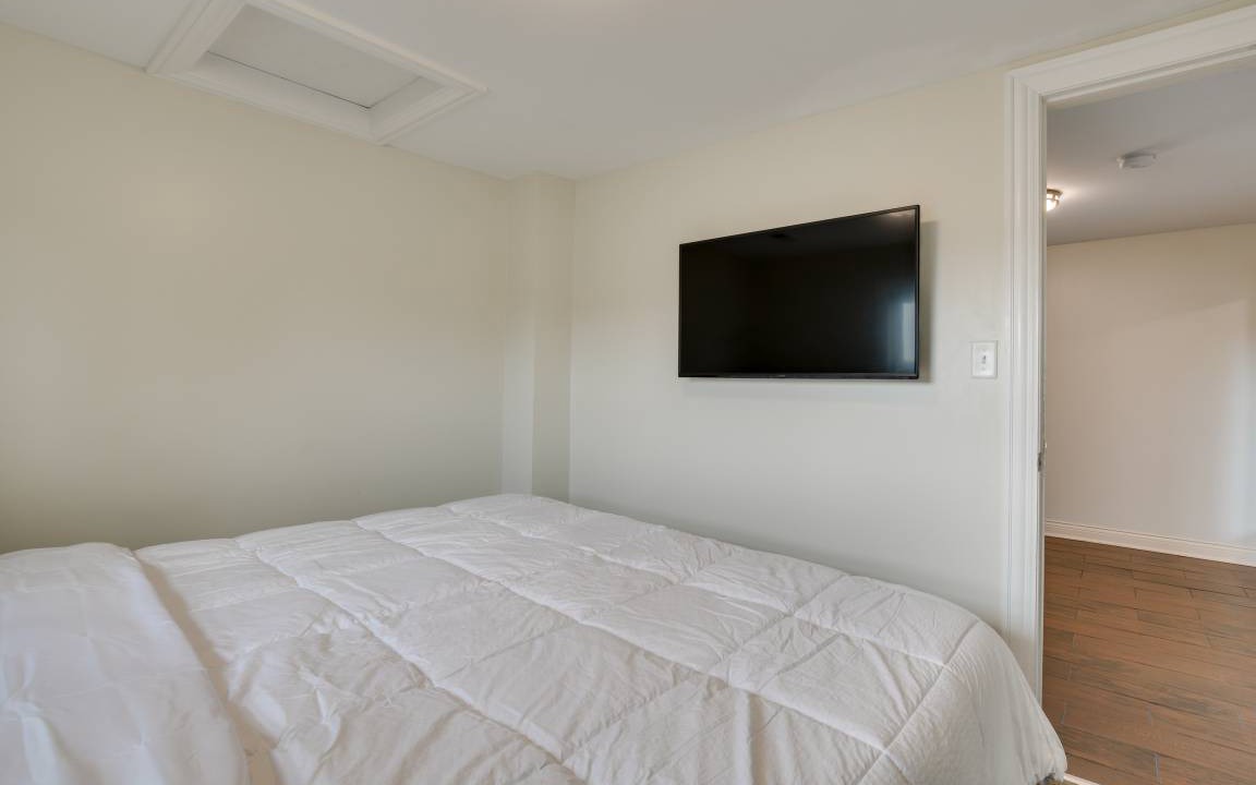Photo of Bedroom in Blue Island