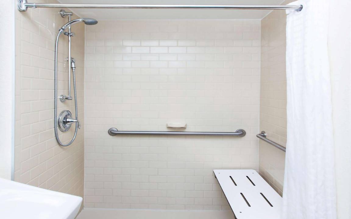 Photo of Bathroom in Waukegan