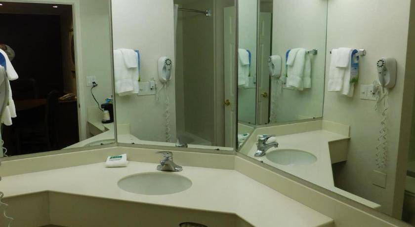 Photo of Bathroom in Arlington Heights