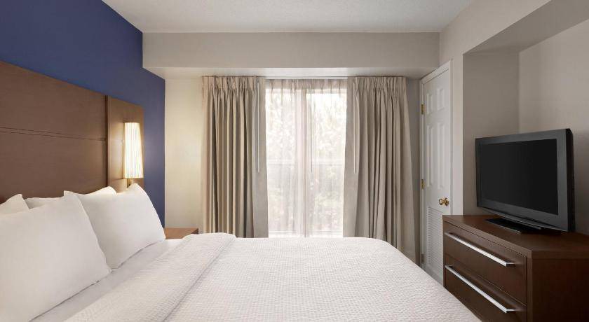Photo of Bedroom in Bloomingdale