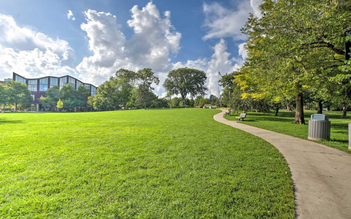 Photo of Others in Oak Park