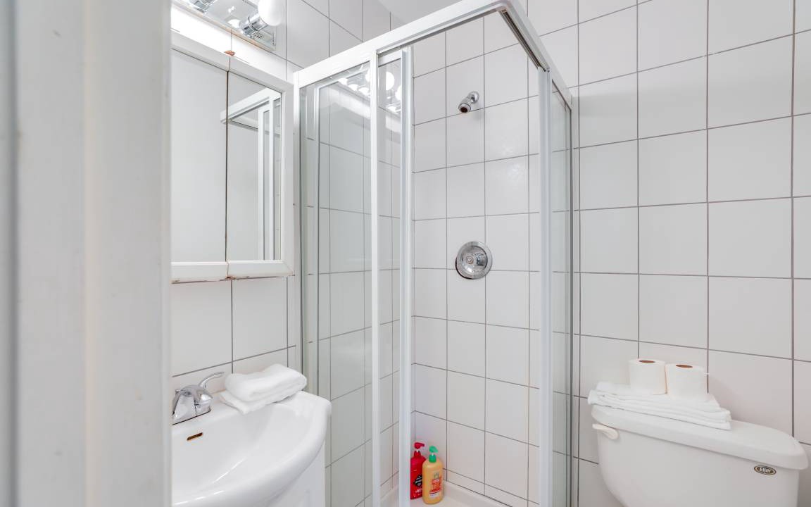 Photo of Bathroom in Glendale Heights