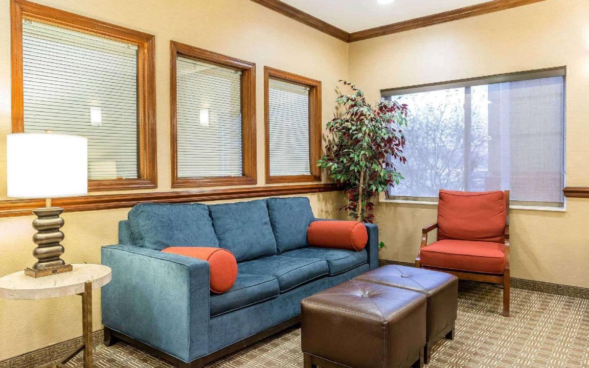 Photo of Livingroom in Carbon Cliff