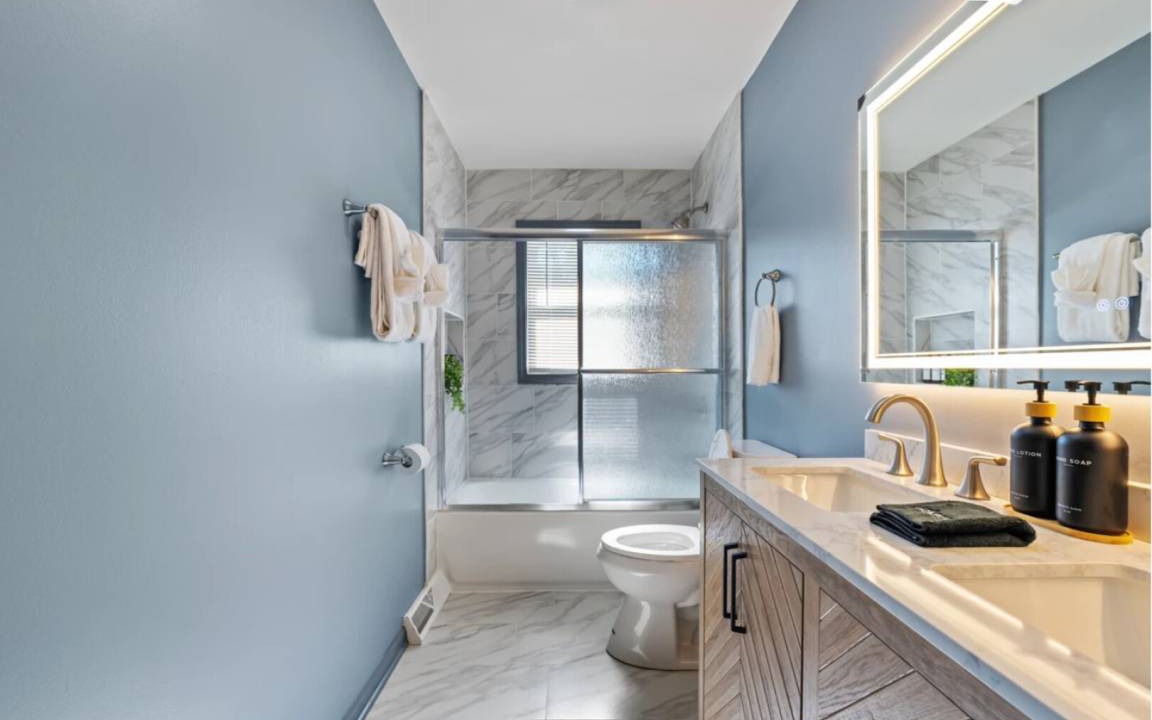 Photo of Bathroom in Lemont