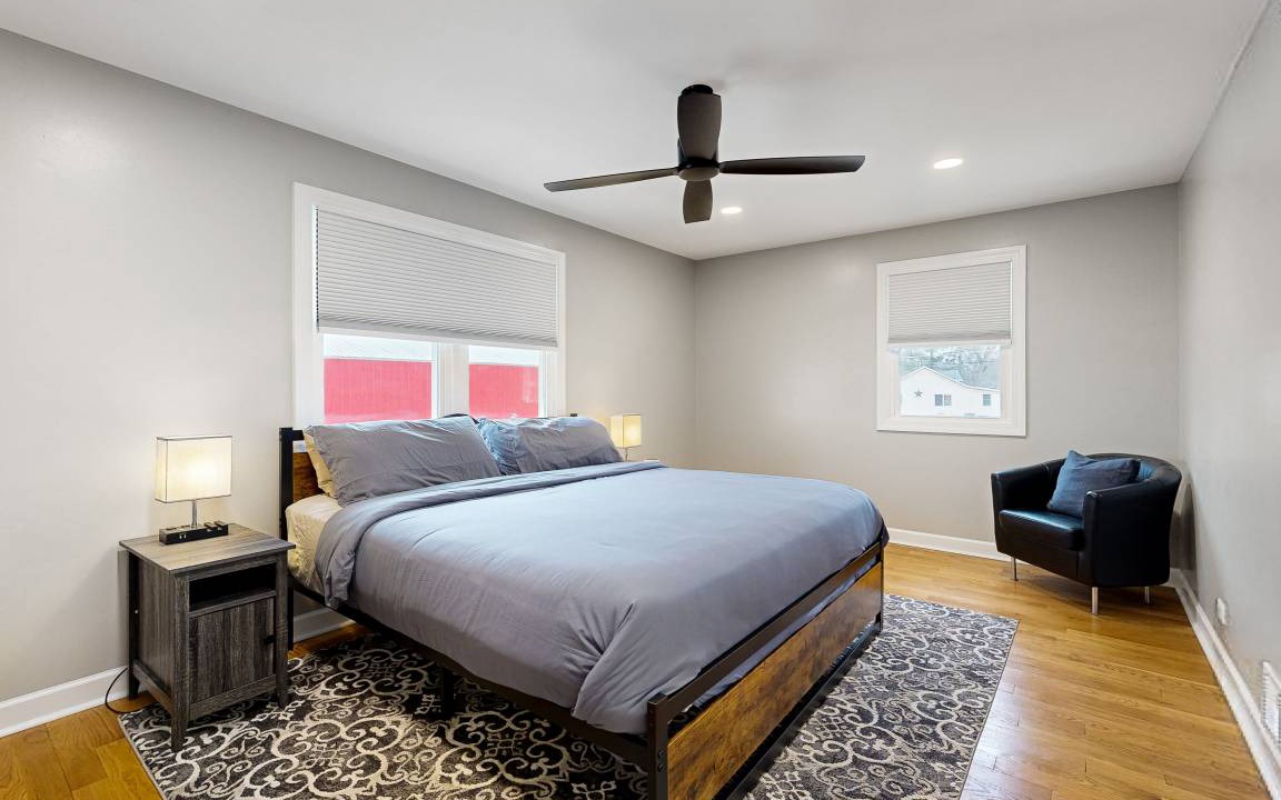 Photo of Bedroom in Channel Lake