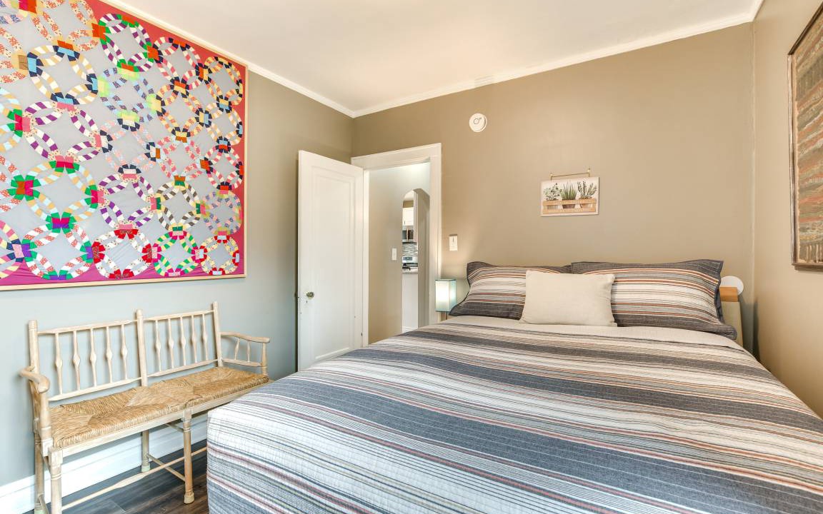 Photo of Bedroom in Evanston