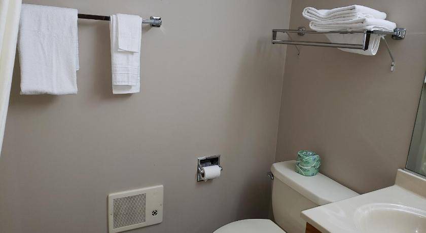 Photo of Bathroom in Watseka