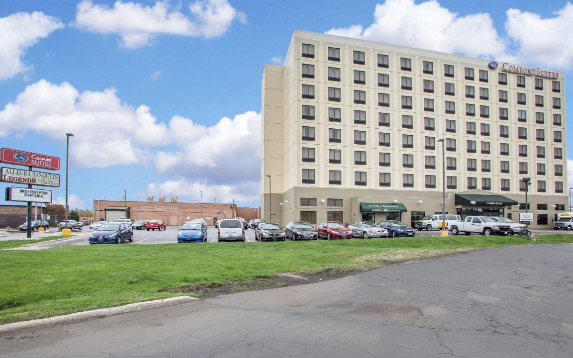 Photo of Buildings in Schiller Park