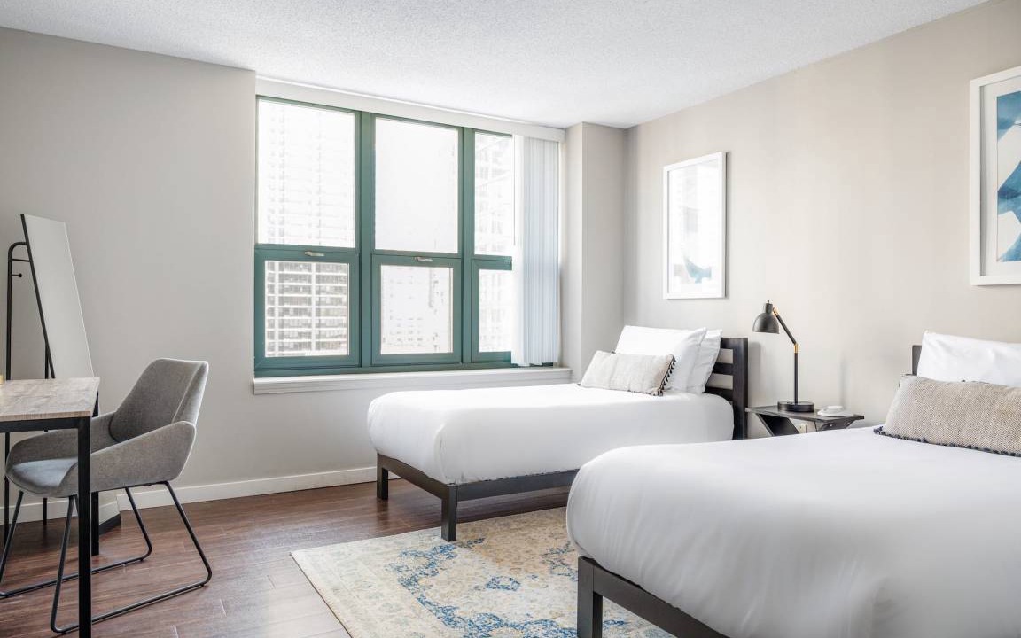 Photo of Bedroom in Near North Side