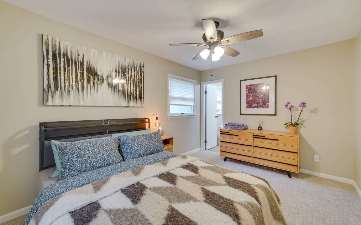 Photo of Bedroom in Urbana