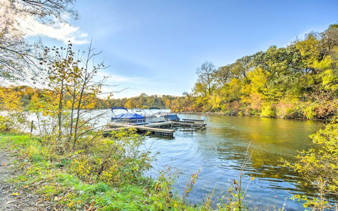 Photo of Others in Apple River
