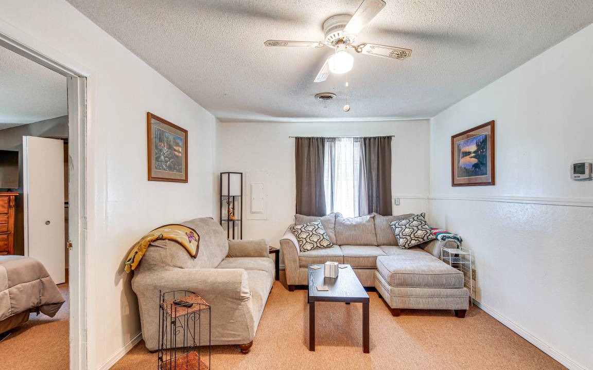 Photo of Livingroom in Harrisburg