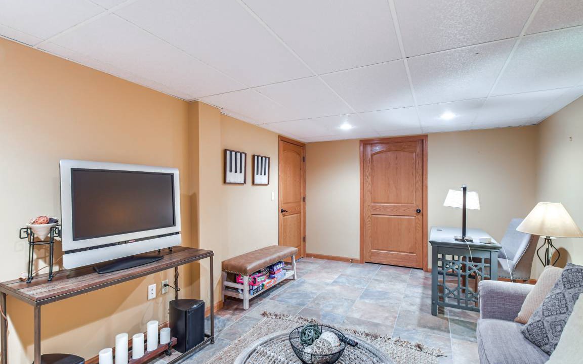 Photo of Livingroom in The Galena Territory