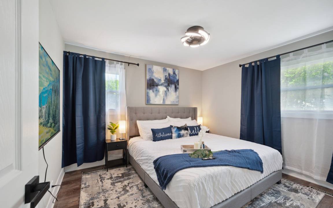 Photo of Bedroom in Glenview