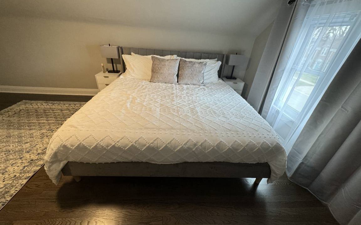 Photo of Bedroom in Des Plaines